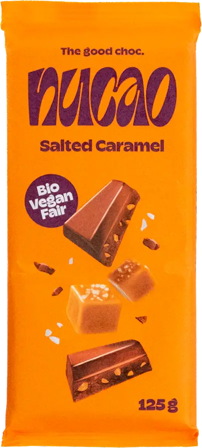 Das Produkt nucao &bdquo;Salted Caramel&ldquo; verpackt in Koehler NexPlus&reg; Advanced 75 gsm